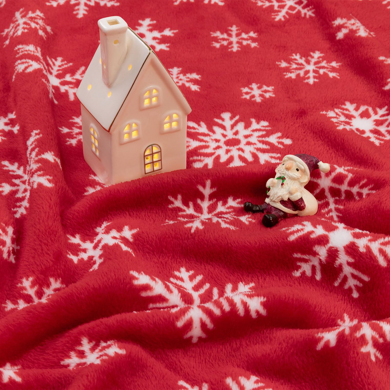 SHACOS Christmas Blanket Red with White Snowflakes Warm Fleece Lightweight Throw Blanket for Couch Plush Cozy Soft Blankets and Throws for Sofa Xmas Holiday Christmas Decoration 50x60 inches - Image 9