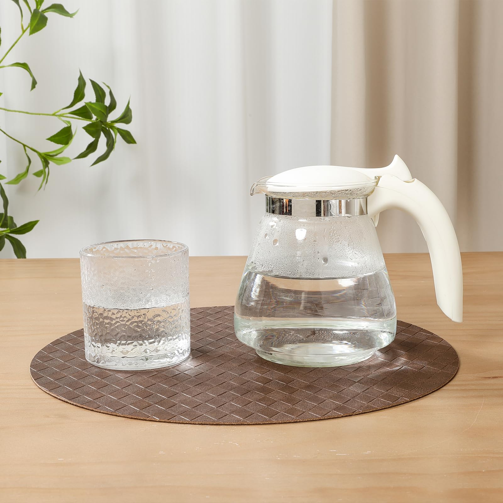 SHACOS Round Placemats Set of 6 with Coasters Wipeable Leakproof 13 inch Faux Leather PU Vinyl Place Mats Heatproof Non Slip Table Mats Home Kitchen Dining Table Decor, Chocolate - Image 7