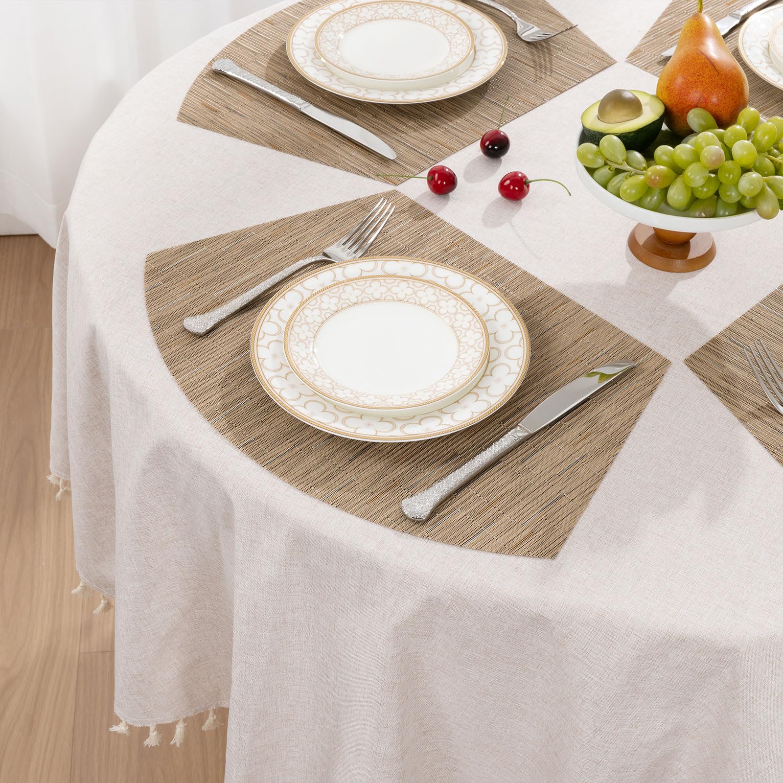 SHACOS Wedge Shape Placemats Set of 4 Woven Vinyl Placemat for Round Table Curved Place Mats Wipe Clean Kitchen Dining Table Mats (4, Tan) - Image 5